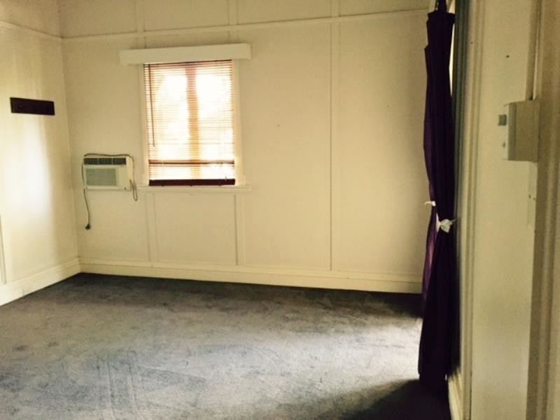 18 James Street, The Range QLD 4700